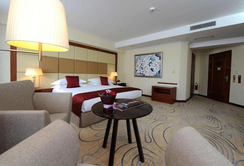 اتاق سوپریور با تخت بزرگ, Kempinski Hotel Khan Palace