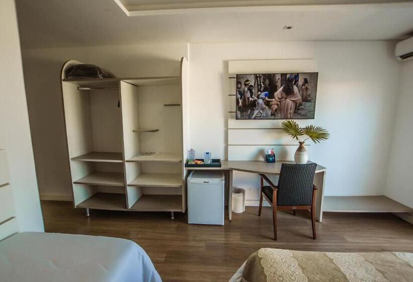 سوییت با چشم‌انداز دریا, Villareal Guaratuba   Caieiras