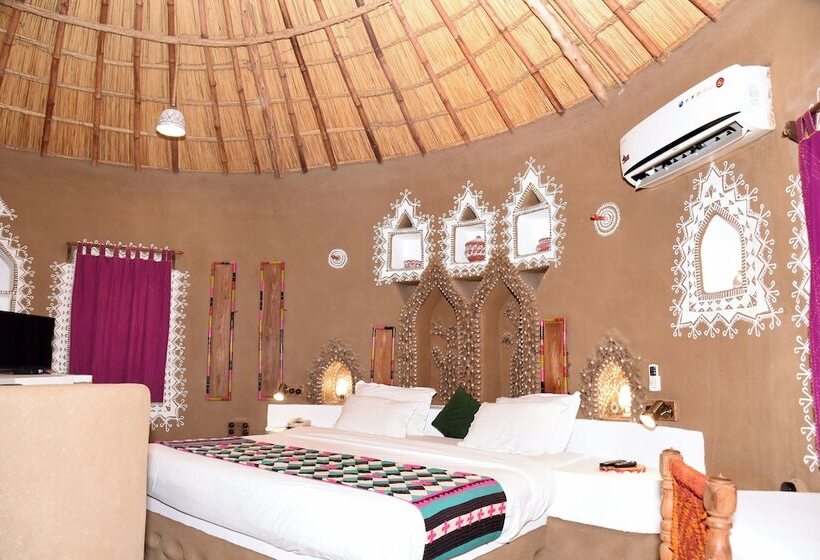 Номер Deluxe, The Desert Resort