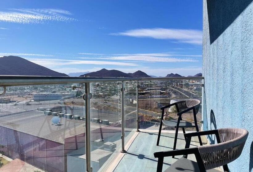 سوئیت با چشم‌انداز, Holiday Inn Express Guaymas, An Ihg
