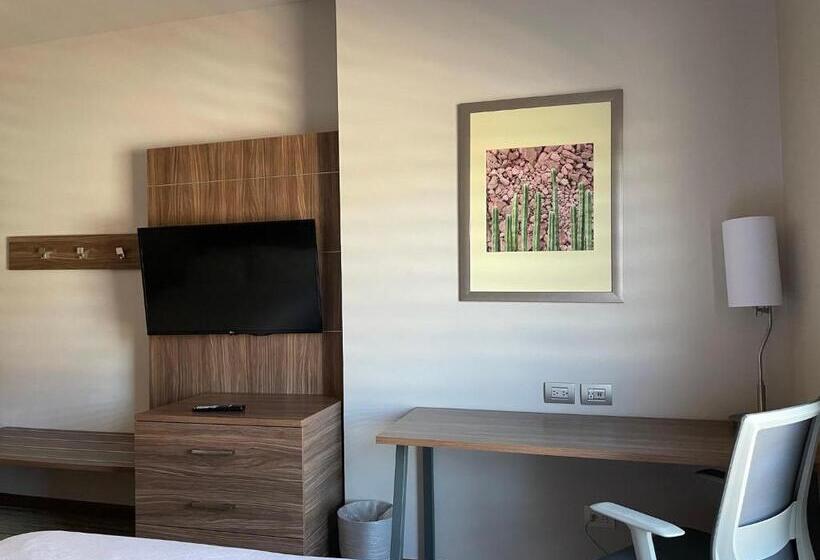 اتاق استاندارد با 2 تخت دوبل, Holiday Inn Express Guaymas, An Ihg