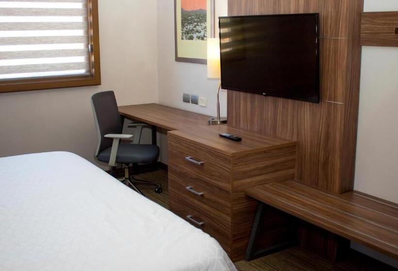 اتاق استاندارد با تخت بزرگ, Holiday Inn Express Guaymas, An Ihg