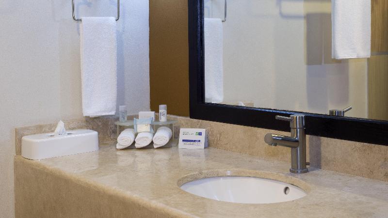 اتاق استاندارد, Holiday Inn Express Guaymas, An Ihg