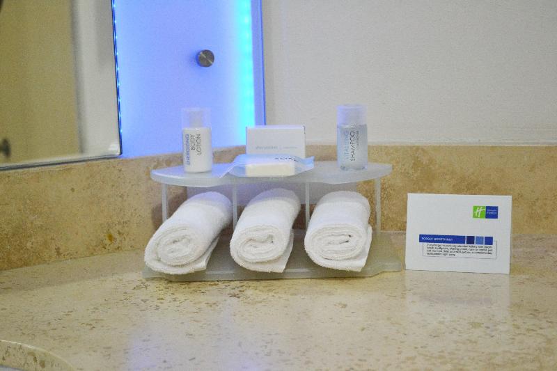 اتاق استاندارد, Holiday Inn Express Guaymas, An Ihg
