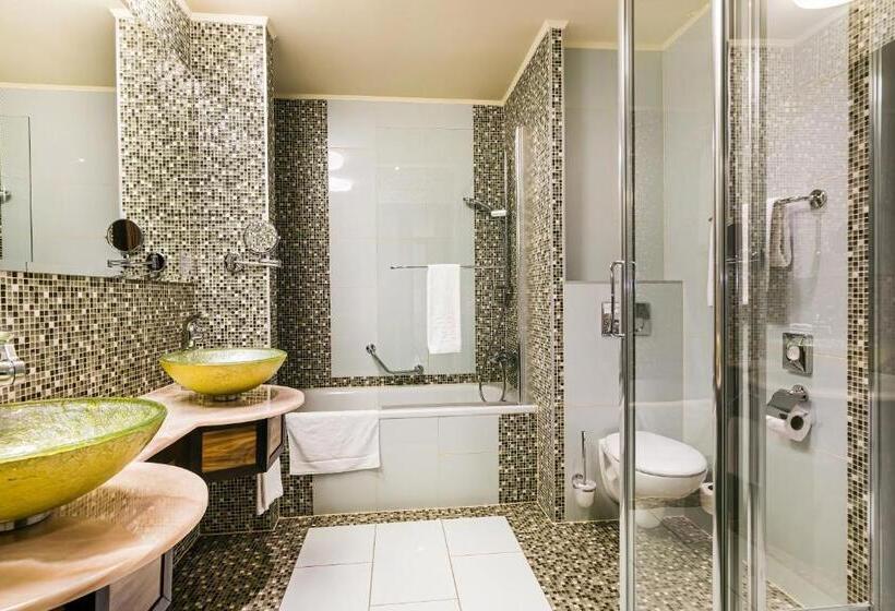Quarto Familiar, Savannah