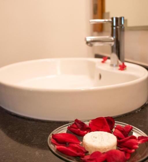 اتاق لوکس با چشم‌انداز دریا, Tamarina Golf & Spa Boutique