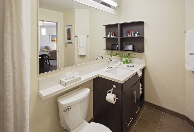 Люкс, Candlewood Suites North Little Rock, An Ihg