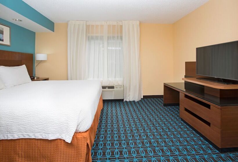 Suíte Executivo, Fairfield Inn & Suites By Marriott Boston Milford