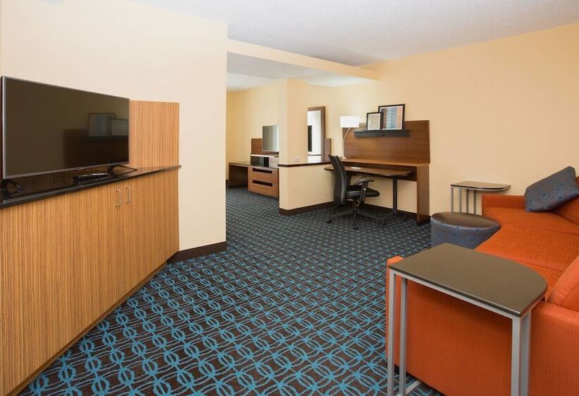 Suíte Executivo, Fairfield Inn & Suites By Marriott Boston Milford