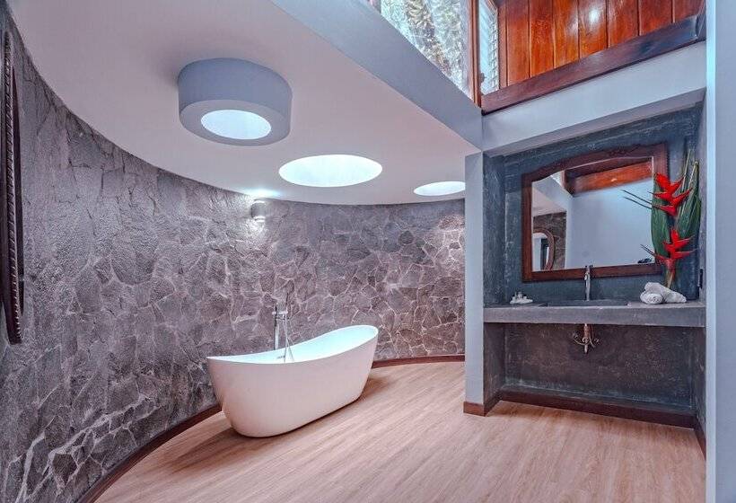 سوییت, Villa Florencia