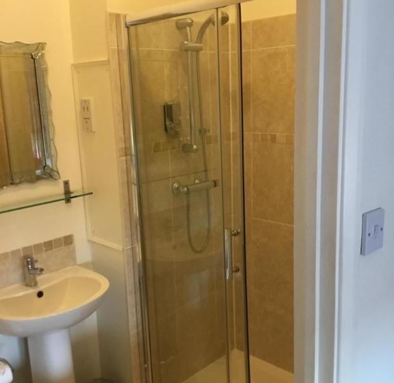 اتاق استاندارد, Pebbles Guest House