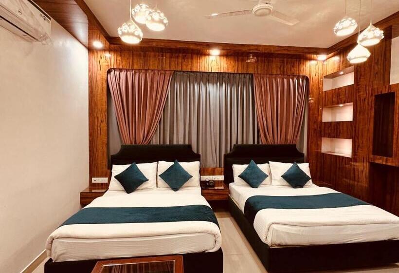 جناح جونيور عائلى, Baba Deluxe At New Delhi Railway Station  By Rcg Hotels