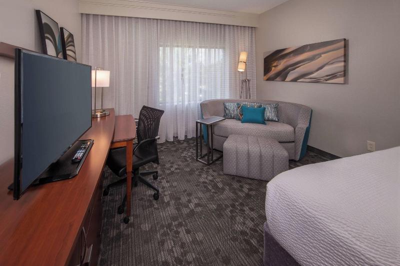 Стандартный Номер Кровать Кинг, Courtyard By Marriott Dulles Town Center
