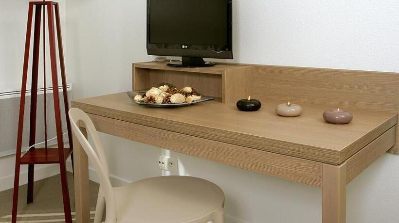 استودیوی استاندارد, Terres De France   Appart Hotel Quimper Bretagne