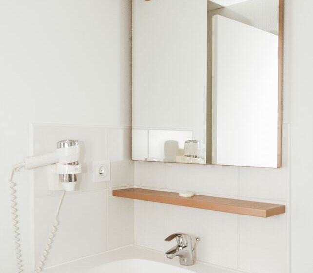 استودیوی استاندارد, Terres De France   Appart Hotel Quimper Bretagne