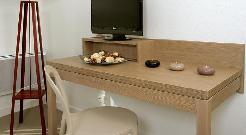 استودیوی استاندارد, Terres De France   Appart Hotel Quimper Bretagne