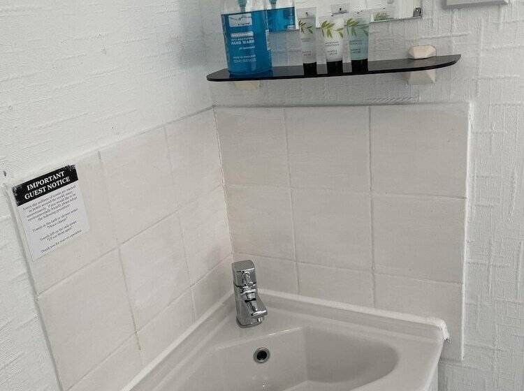 اتاق استاندارد یک نفره, Diamonds Villa Near York Hospital