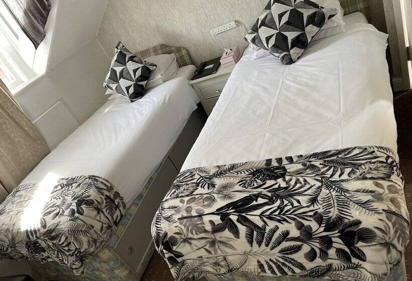 اتاق استاندارد با سرویس بهداشتی مشترک, Diamonds Villa Near York Hospital