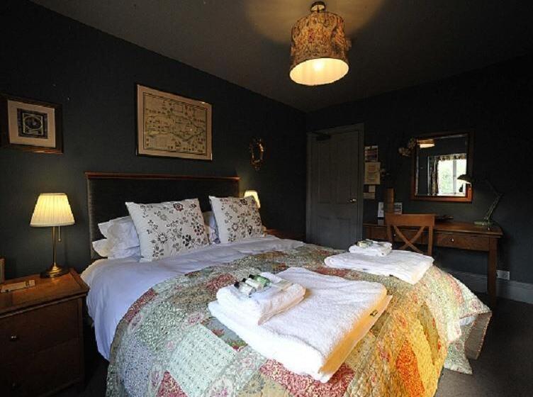 Семейный Номер, The Lamb Inn