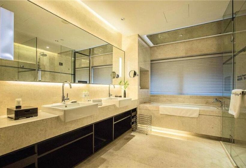 Номер Deluxe Кровать Кинг, Howard Johnson Ifc Plaza Ningbo