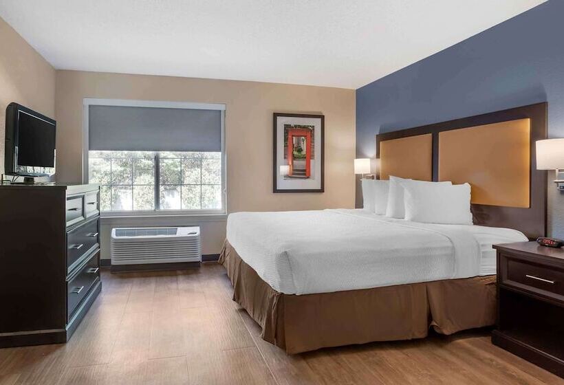 Люкс, Extended Stay America Suites  Norwalk  Stamford