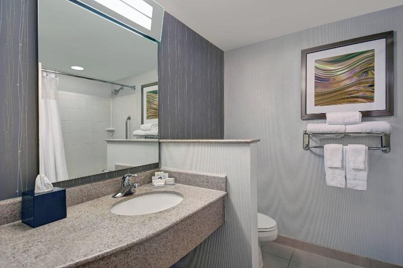 Стандартный Номер Кровать Кинг, Courtyard Boston Raynham