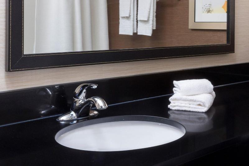חדר סטנדרט עם מיטת קינג, Fairfield Inn & Suites Lubbock