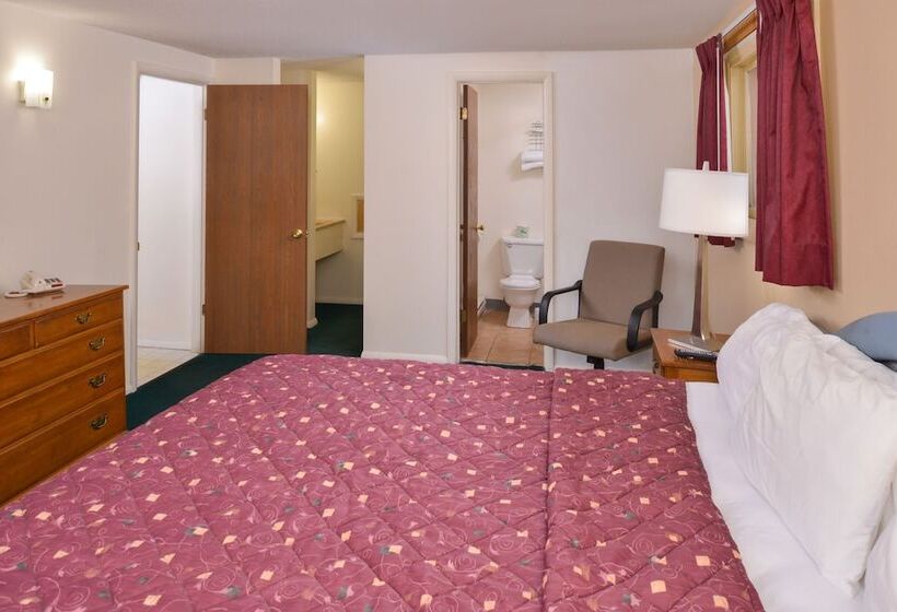Люкс, Red Carpet Inn Pulaski