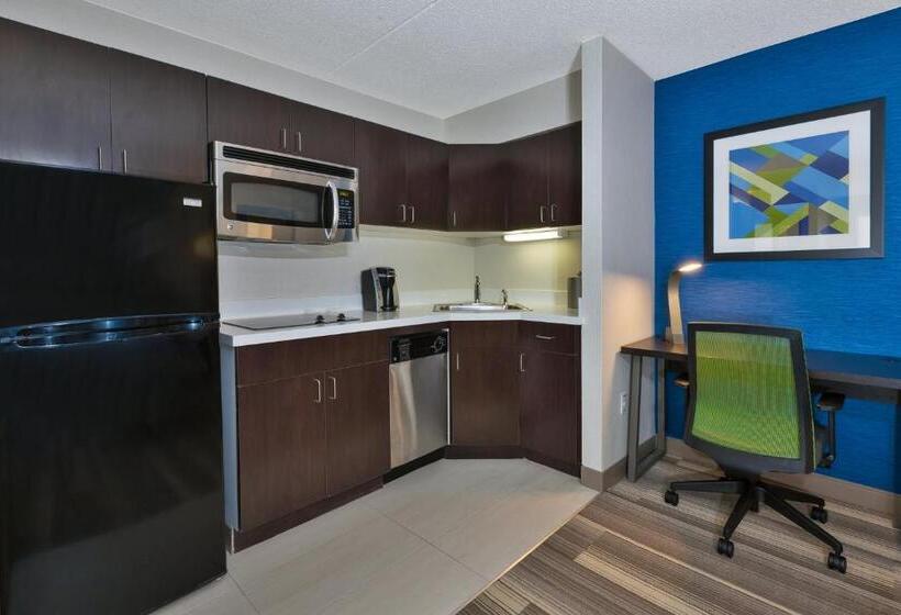 Люкс, Holiday Inn Express Blacksburg, An Ihg