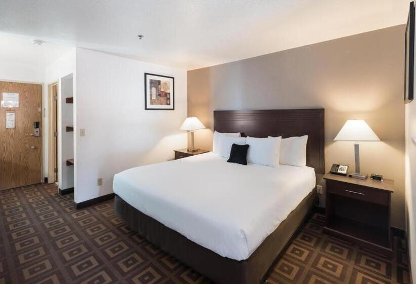 Deluxe Suite King Bed, Red Lion Inn & Suites Kennewick Tri Cities