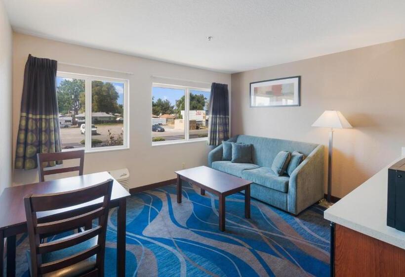 سوییت سوپریور, Red Lion Inn & Suites Kennewick Tri Cities