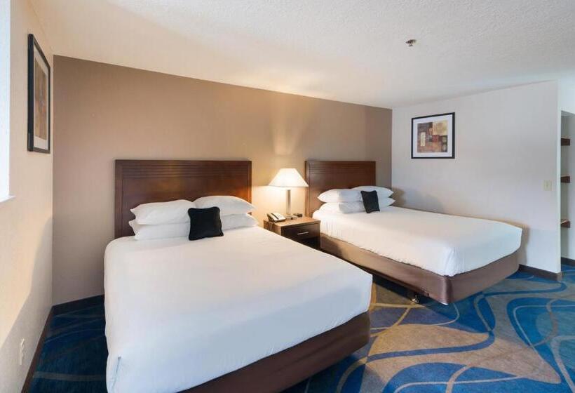سوییت سوپریور, Red Lion Inn & Suites Kennewick Tri Cities