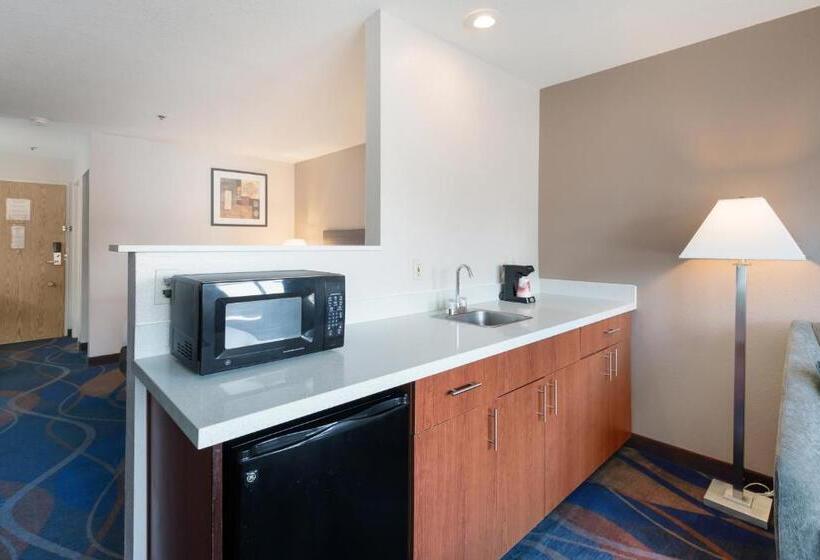 سوئیت برای معلولان, Red Lion Inn & Suites Kennewick Tri Cities