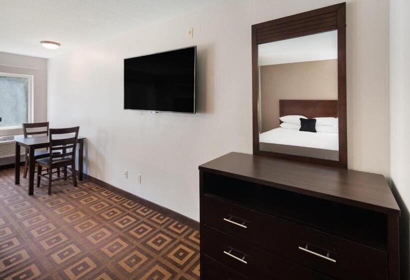 سوییت خانوادگی, Red Lion Inn & Suites Kennewick Tri Cities