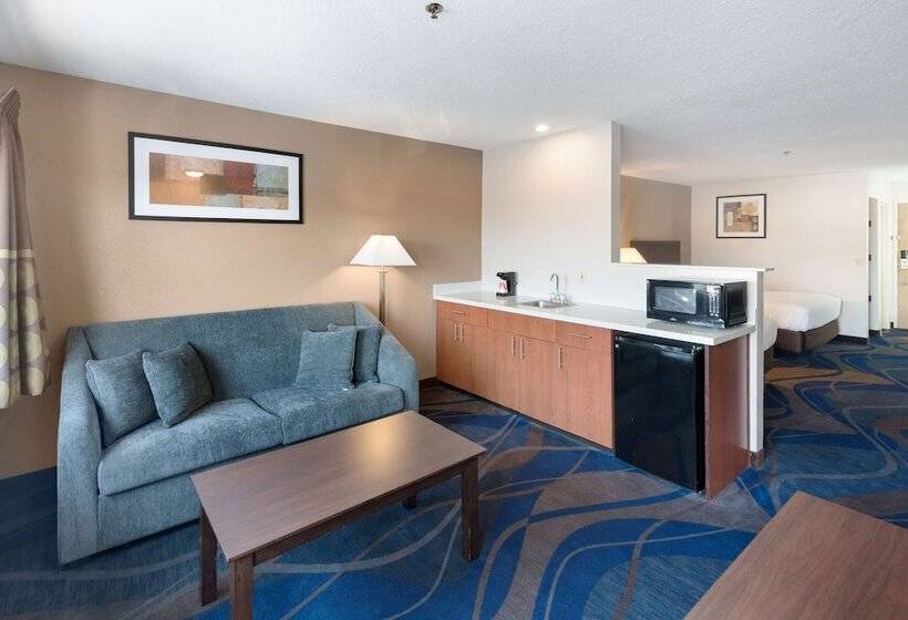 سوییت لوکس, Red Lion Inn & Suites Kennewick Tri Cities