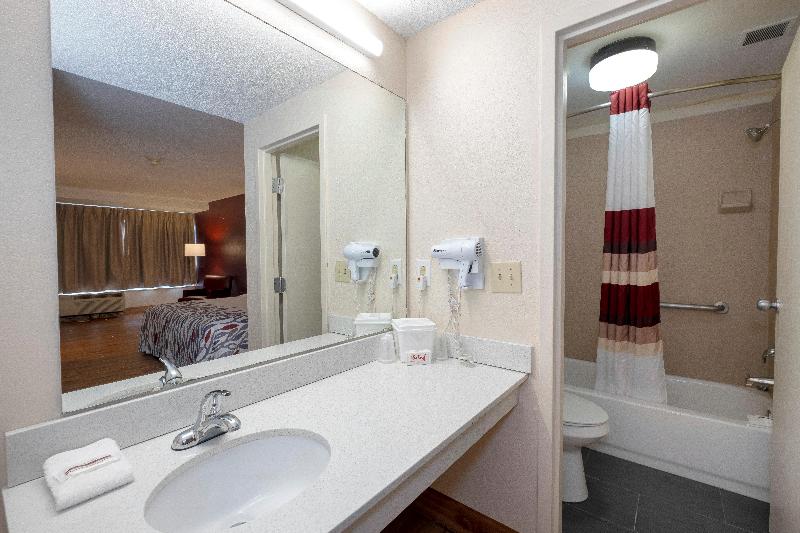 Номер Deluxe Кровать Кинг, Red Roof Inn Marion, Va