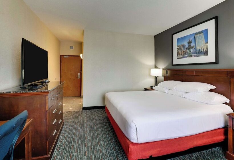 장애인용 디럭스룸, Drury Inn & Suites Montgomery