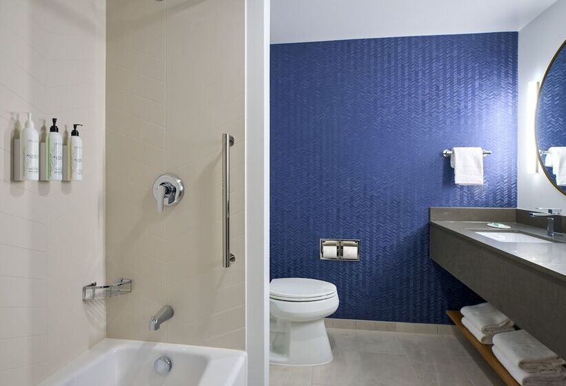 Номер Стандарт 2 Двуспальные Кровати, Fairfield Inn And Suites By Marriott Winchester