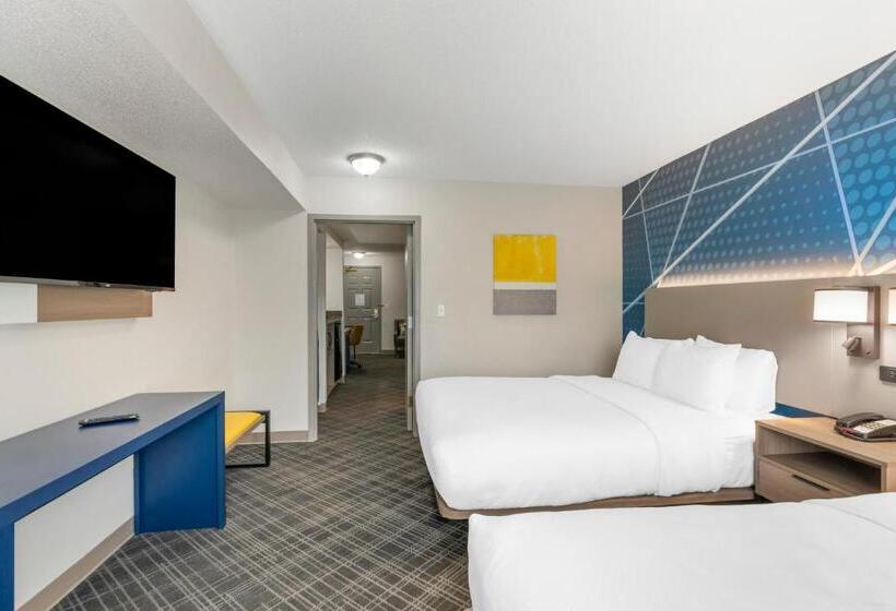 스위트, Comfort Inn & Suites Hampton Near Coliseum