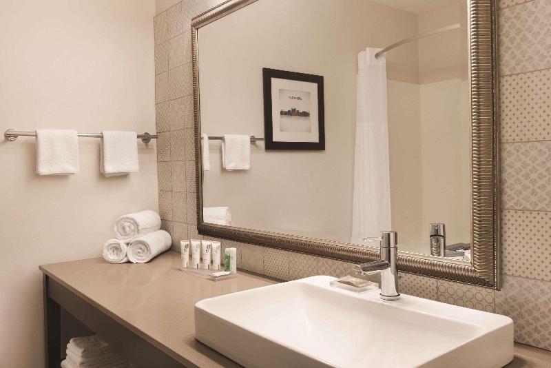 חדר סטנדרט עם מיטת קינג, Country Inn & Suites By Radisson, Green Bay North, Wi