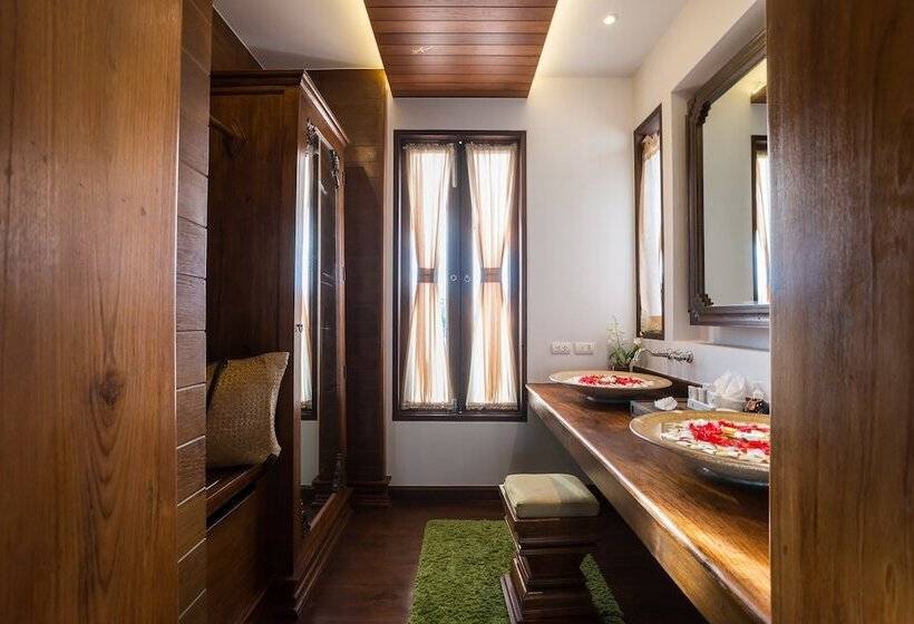 带花园景观和一个卧室的别墅, Royal Muang Samui Villas   Sha Extra Plus