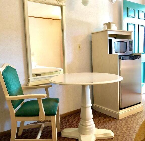 Номер Стандарт, Lyn Aire Motel