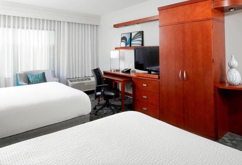 غرفة قياسية, Courtyard Pittsburgh Settlers Ridge/robinson Township