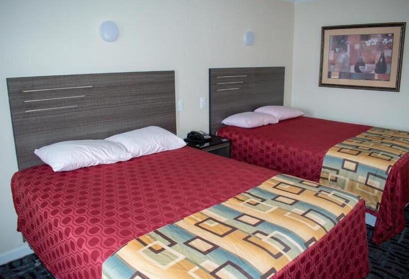 ２ダブルベッドのスタンダードルーム, Inn Of Lenoir Motor Lodge