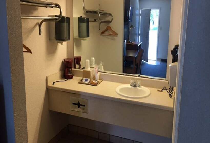 스탠다드 룸 퀸사이즈 침대, Hebbronville Executive Inn