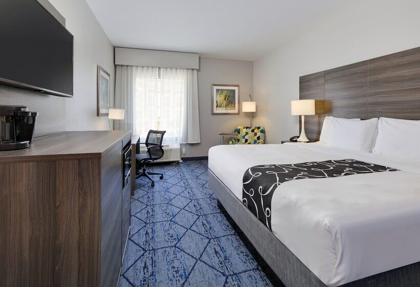 Номер Deluxe Адаптированный для Инвалидов, La Quinta By Wyndham Denton   University Drive