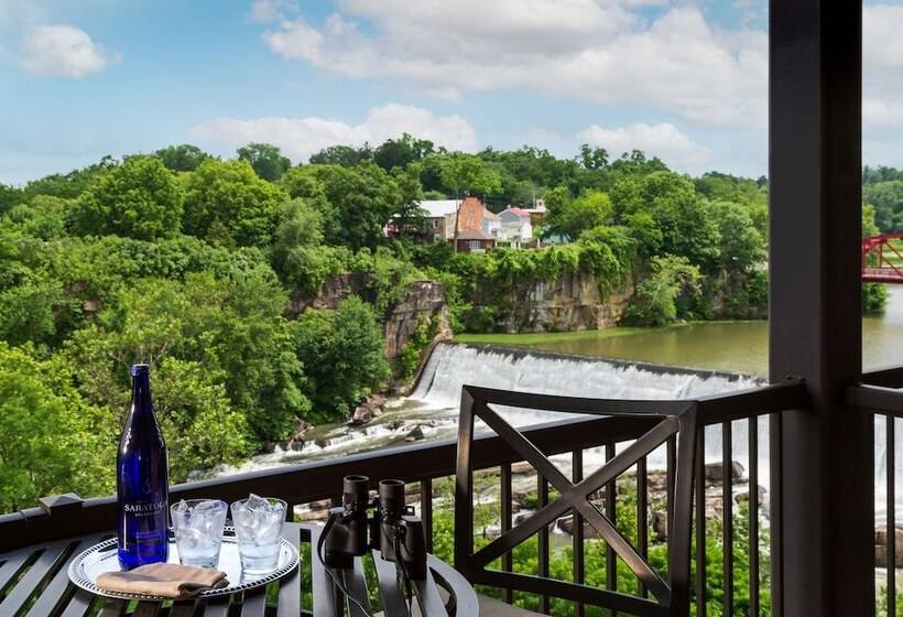 Номер Deluxe с Балконом, Diamond Mills Resort