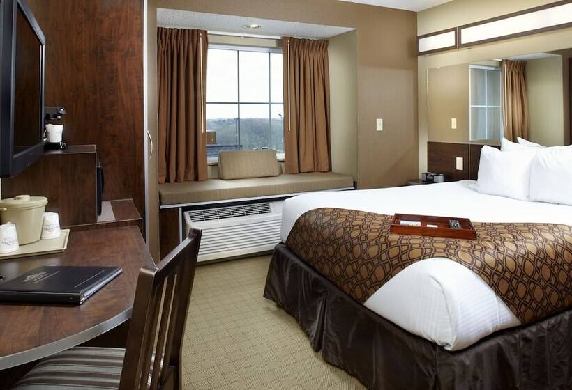 디럭스 룸, Microtel Inn & Suites By Wyndham Wheeling At The Highlands