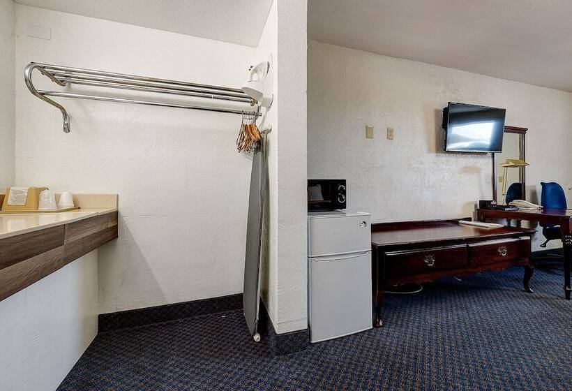 Номер Deluxe, Guest Inn Rogers
