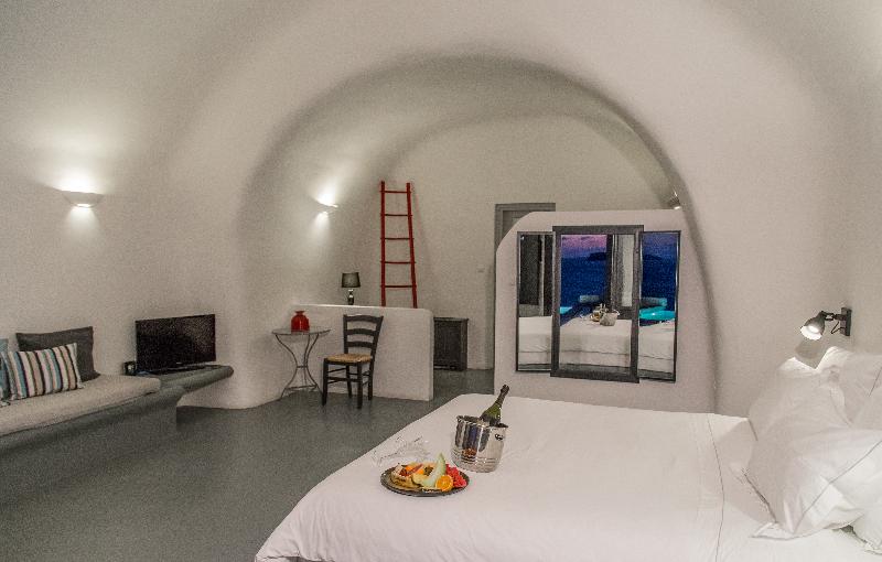 전용 풀장 스위트, Grand Ambassador Santorini